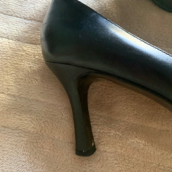Class Black Steve Madden Heels - Picture 4 of 5
